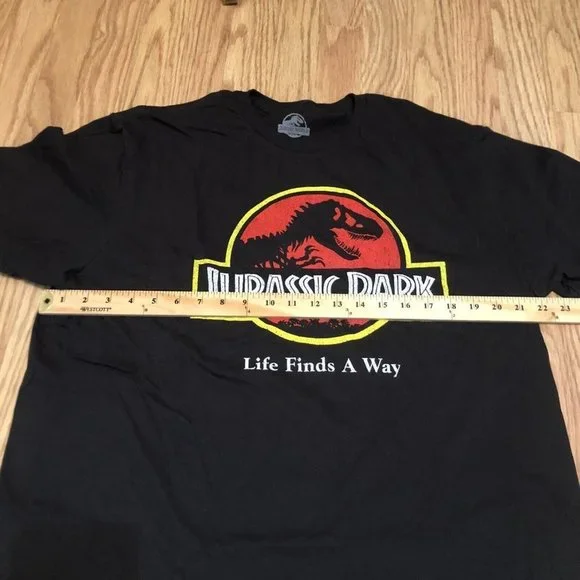 Jurassic Park Men's Classic Logo Graphic T-Shirt Black Crew Neck Size XL - Picture 5 of 8